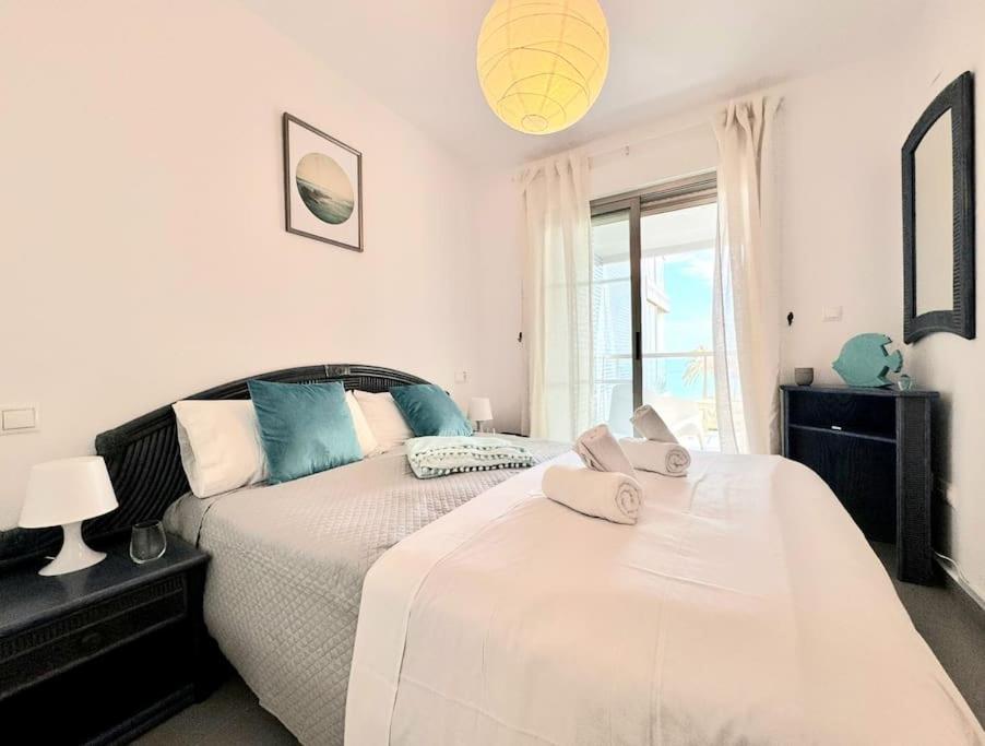 Suite Delphine By Calpitality Exterior photo